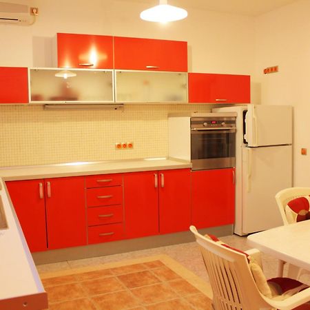 זאטון Apartments And Rooms Villa Mir מראה חיצוני תמונה