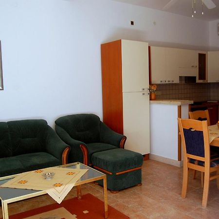 זאטון Apartments And Rooms Villa Mir חדר תמונה