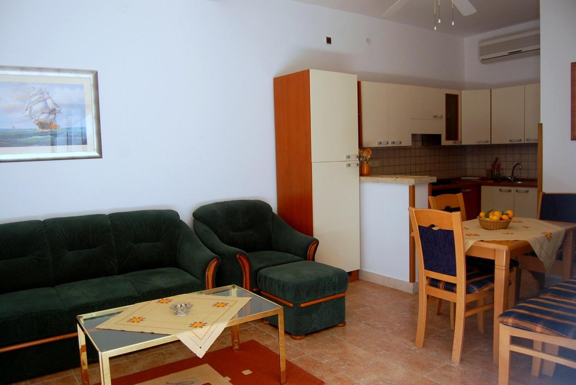 זאטון Apartments And Rooms Villa Mir חדר תמונה