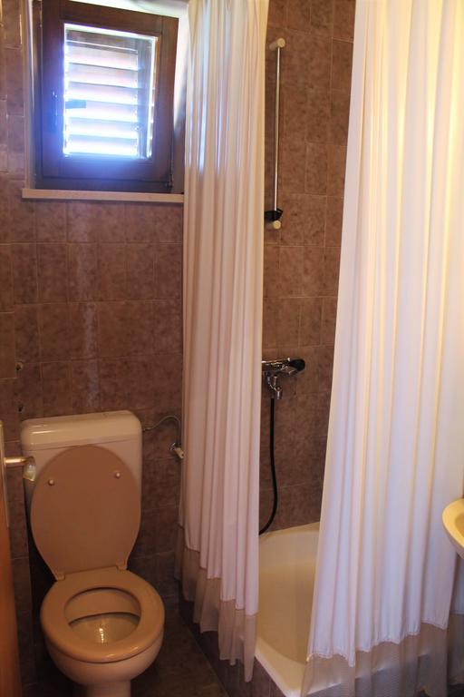 זאטון Apartments And Rooms Villa Mir מראה חיצוני תמונה