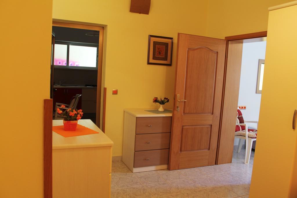 זאטון Apartments And Rooms Villa Mir מראה חיצוני תמונה