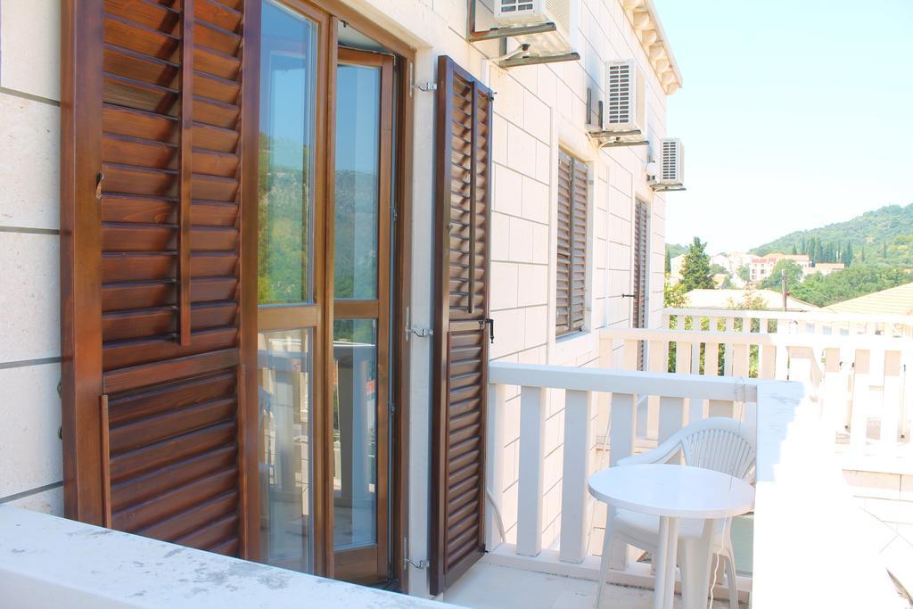 זאטון Apartments And Rooms Villa Mir מראה חיצוני תמונה