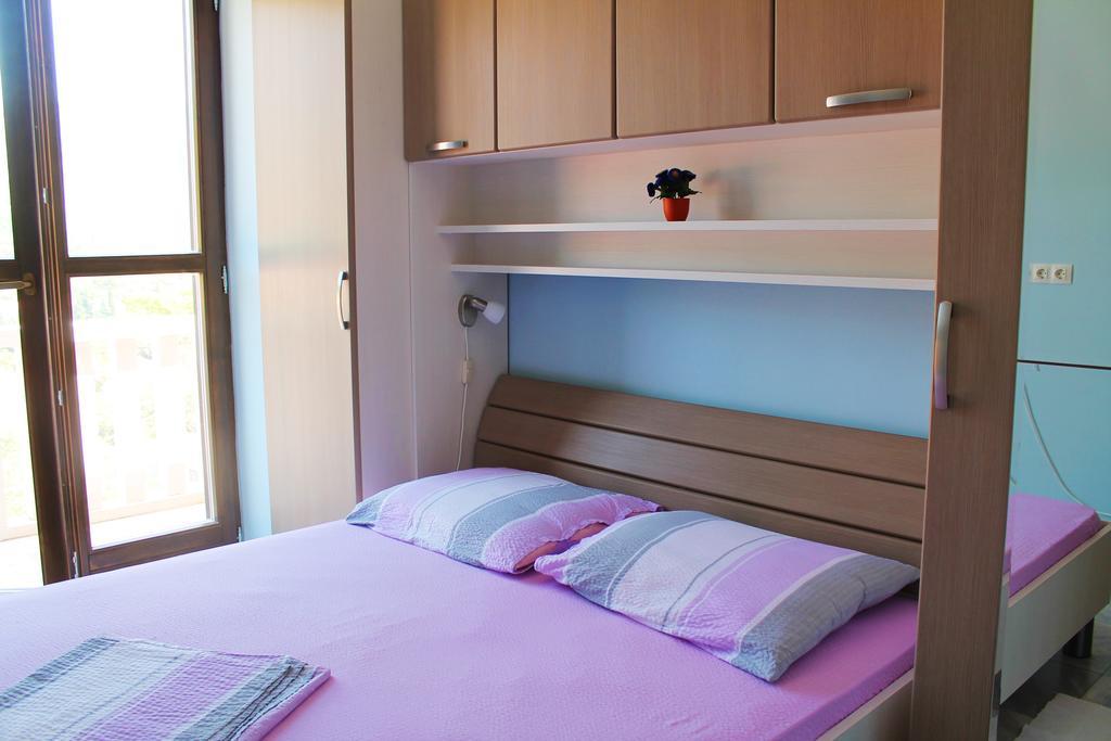 זאטון Apartments And Rooms Villa Mir מראה חיצוני תמונה