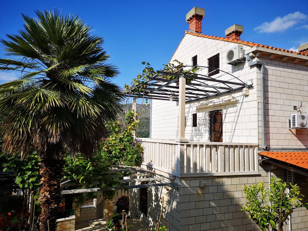 זאטון Apartments And Rooms Villa Mir מראה חיצוני תמונה