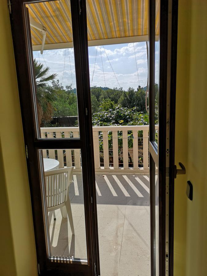 זאטון Apartments And Rooms Villa Mir מראה חיצוני תמונה