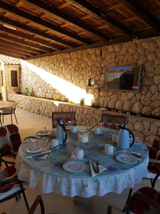 זאטון Apartments And Rooms Villa Mir מראה חיצוני תמונה